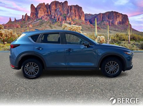 Used 2017 MAZDA CX-5 Touring image 9