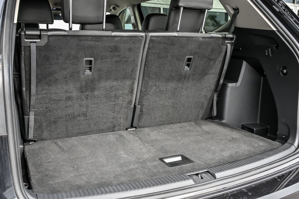 Used 2024 Volkswagen Atlas SE FWD image 12