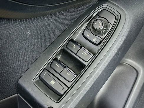 Used 2018 Subaru Impreza 2.0i Premium image 28