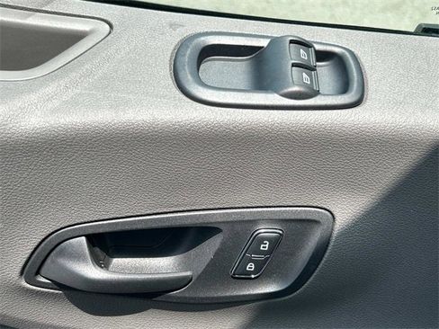 New 2025 Ford Transit 250 148 Medium Roof image 33