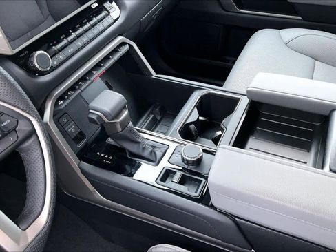 Used 2025 Toyota Tundra Limited image 16