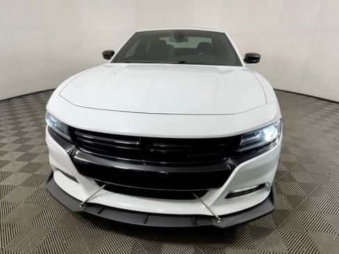 Used 2019 Dodge Charger SXT w/ Blacktop Package AWD/4WD image 13