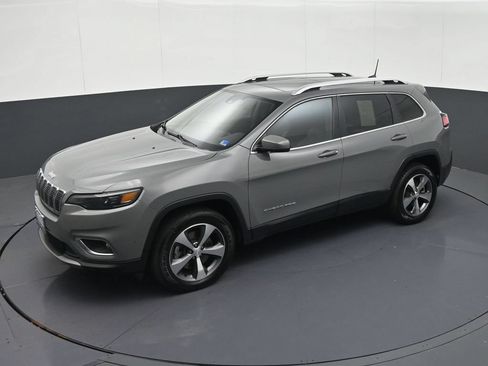 Used 2021 Jeep Cherokee Limited AWD/4WD image 23
