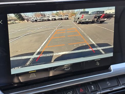 New 2025 Chevrolet Silverado 1500 LT w/ Z71 Off-Road Package image 3