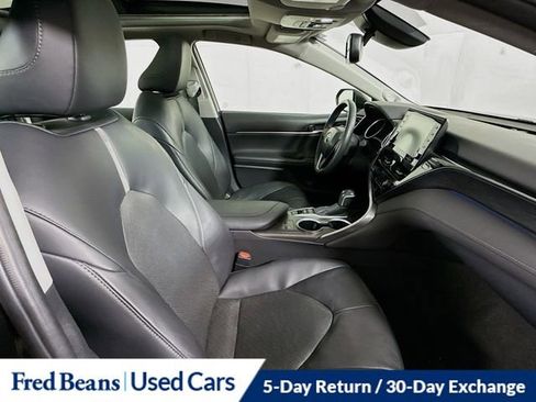Used 2023 Toyota Camry XLE w/ Navigation Package image 30