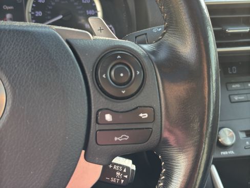 Used 2016 Lexus IS 200t RWD image 20