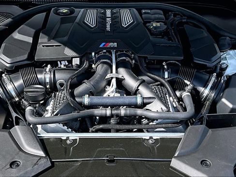 Certified 2023 BMW M5 w/ Competition Package image 32