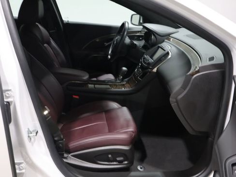 Used 2016 Buick LaCrosse Leather w/ Ultra Luxury Package image 26