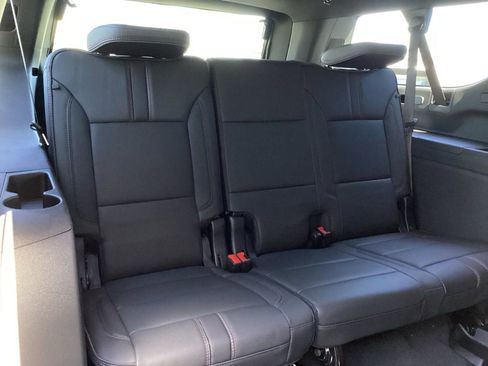 New 2026 Chevrolet Suburban RST w/ Comfort Package AWD/4WD image 22