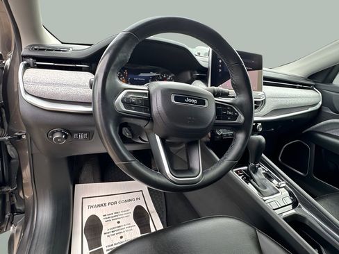 Used 2022 Jeep Compass Latitude w/ Convenience Group image 12