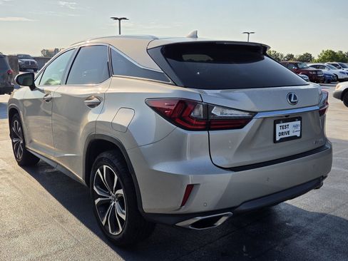 Used 2018 Lexus RX 350 FWD w/ Premium Package image 3