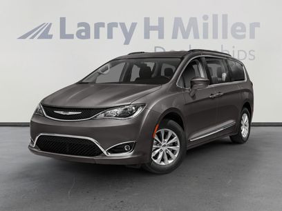 Used 2020 Chrysler Pacifica Limited w/ Advanced Safetytec Group