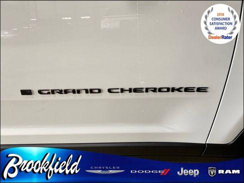 New 2026 Jeep Grand Cherokee Altitude AWD/4WD image 10