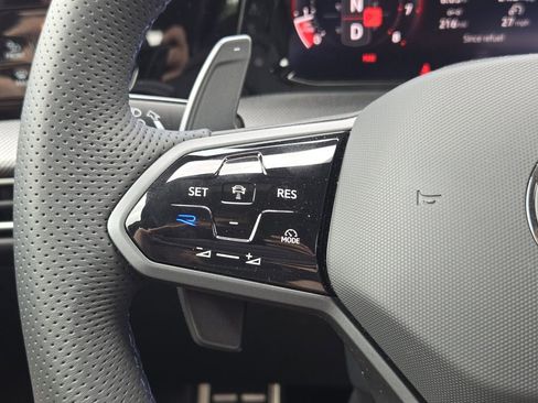 Used 2025 Volkswagen Golf w/ Euro Style Package AWD/4WD image 28