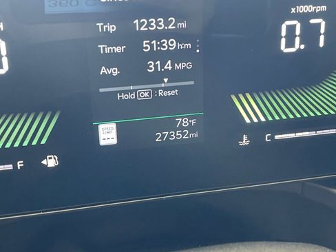 Used 2025 Kia K4 LXS image 41