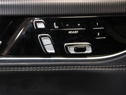 Used 2025 Jeep Grand Wagoneer Series II Obsidian w/ Quick Order Packagew 28T AWD/4WD image 19
