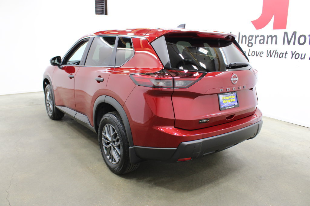 New 2027 Nissan Rogue S FWD image 3