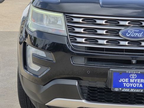 Used 2017 Ford Explorer Limited FWD image 5
