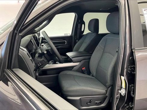 Used 2025 RAM 2500 Big Horn AWD/4WD image 17