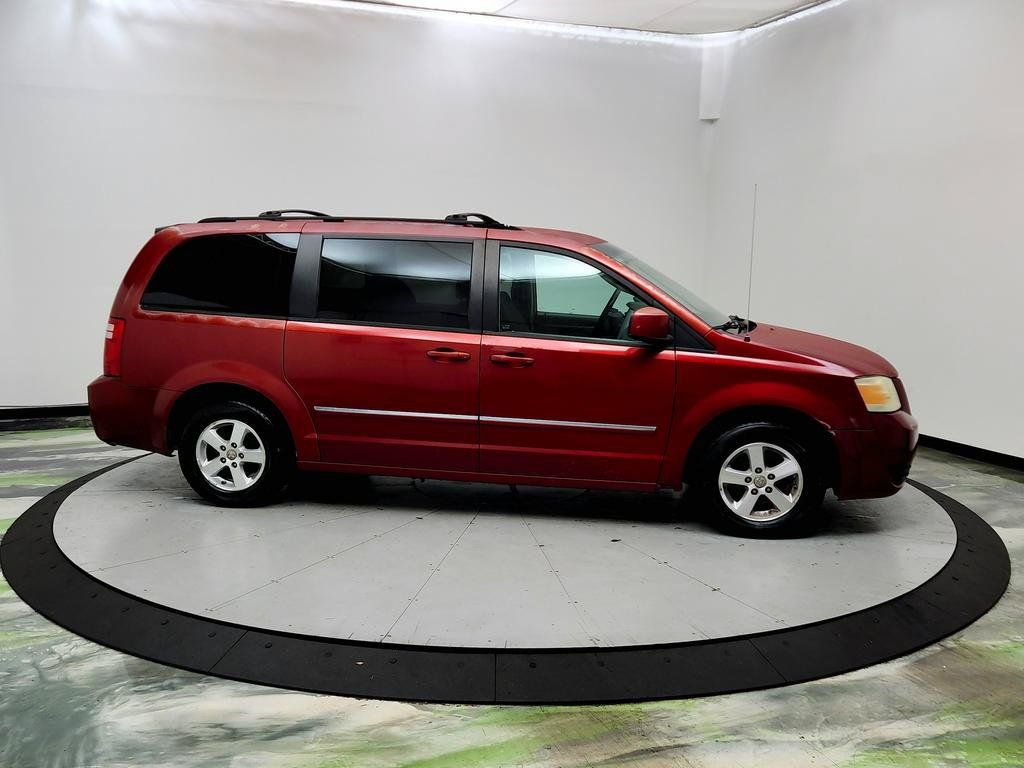 Used 2009 Dodge Grand Caravan SXT FWD image 4