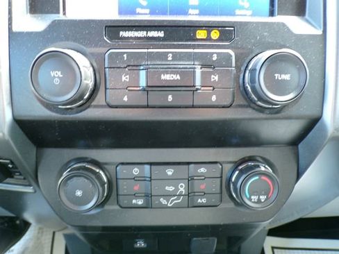 Used 2020 Ford F250 XLT w/ Tremor Off-Road Package image 25