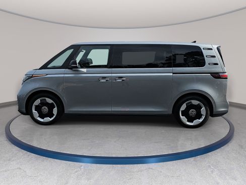 New 2025 Volkswagen ID. Buzz Pro S image 8