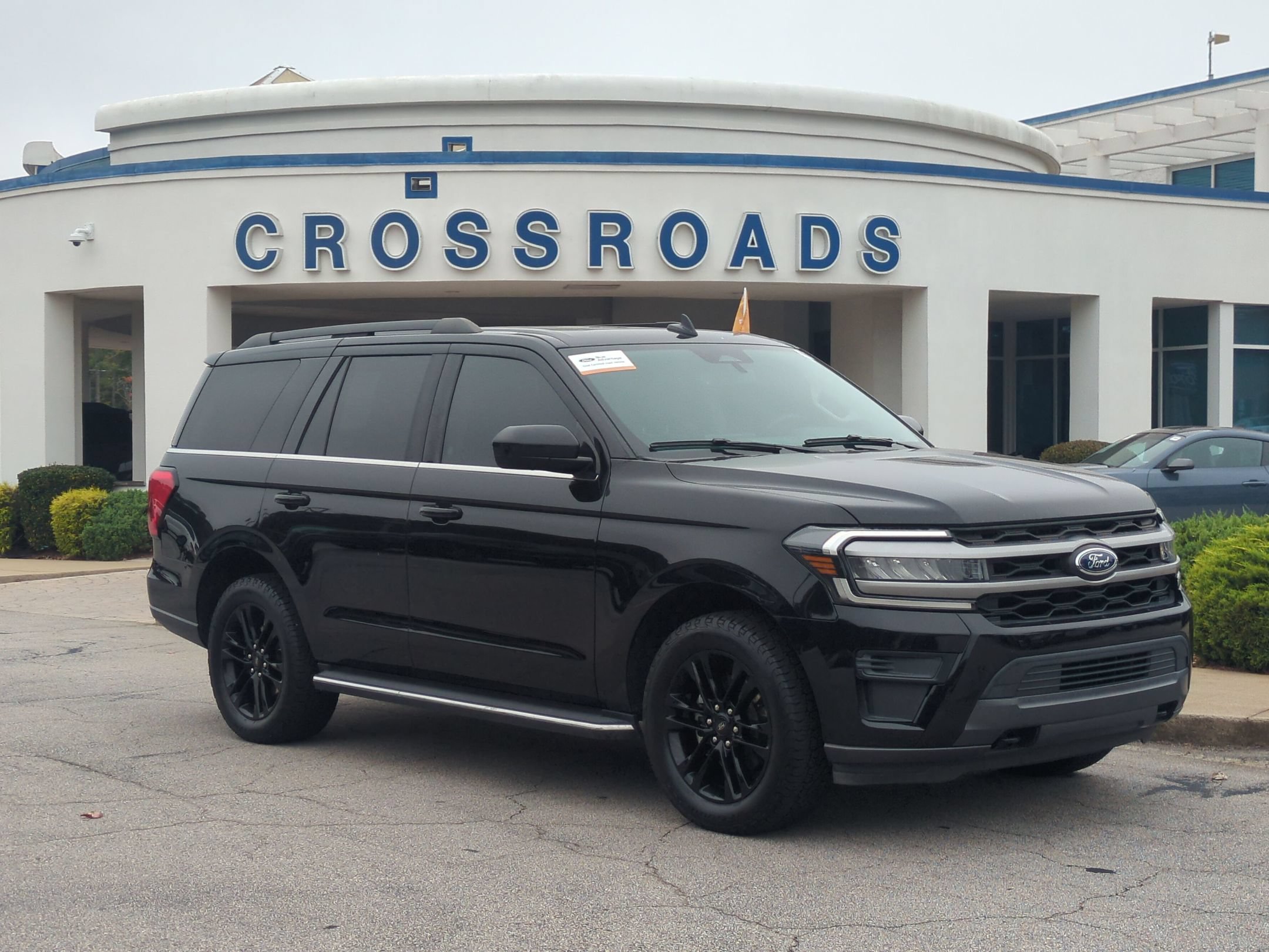 Certified 2022 Ford Expedition XLT AWD/4WD image 1