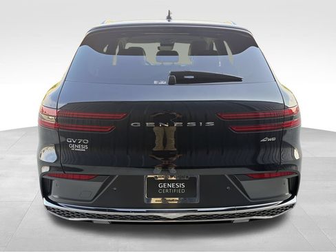 Certified 2026 Genesis GV70 2.5T AWD/4WD image 4