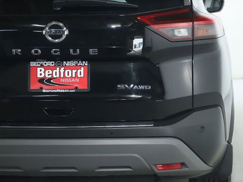 Used 2021 Nissan Rogue SV image 43