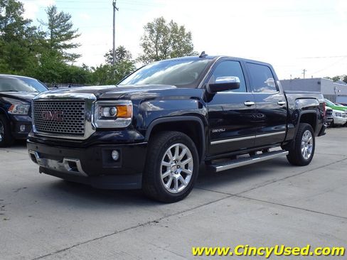 Used 2015 GMC Sierra 1500 Denali w/ Driver Alert Package AWD/4WD image 3