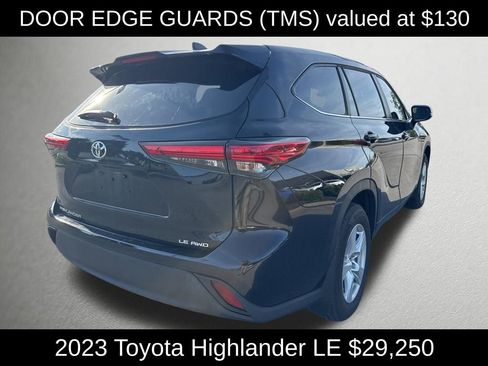 Used 2023 Toyota Highlander LE AWD/4WD image 3
