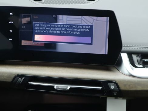 Used 2025 BMW X1 xDrive28i w/ Technology Package image 14