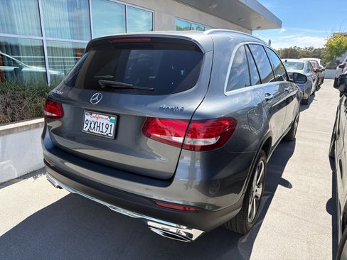 Certified 2018 Mercedes-Benz GLC 300 4MATIC image 3