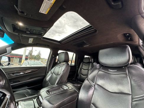 Used 2015 Cadillac Escalade Platinum AWD/4WD image 15