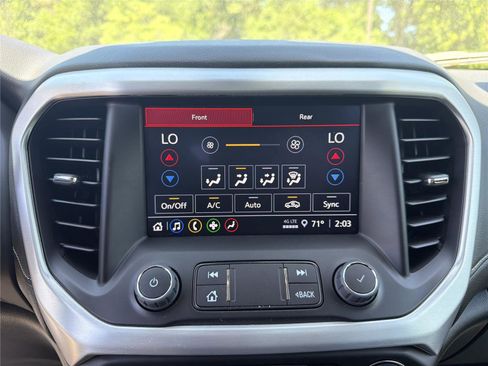 Used 2023 GMC Acadia SLE w/ Driver Convenience Package FWD image 7