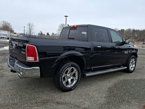 Used 2016 RAM 1500 Laramie w/ Convenience Group image 12
