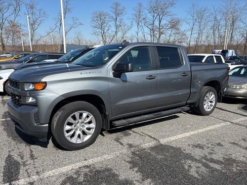 Used 2020 Chevrolet Silverado 1500 Custom w/ Custom Value Package image 16