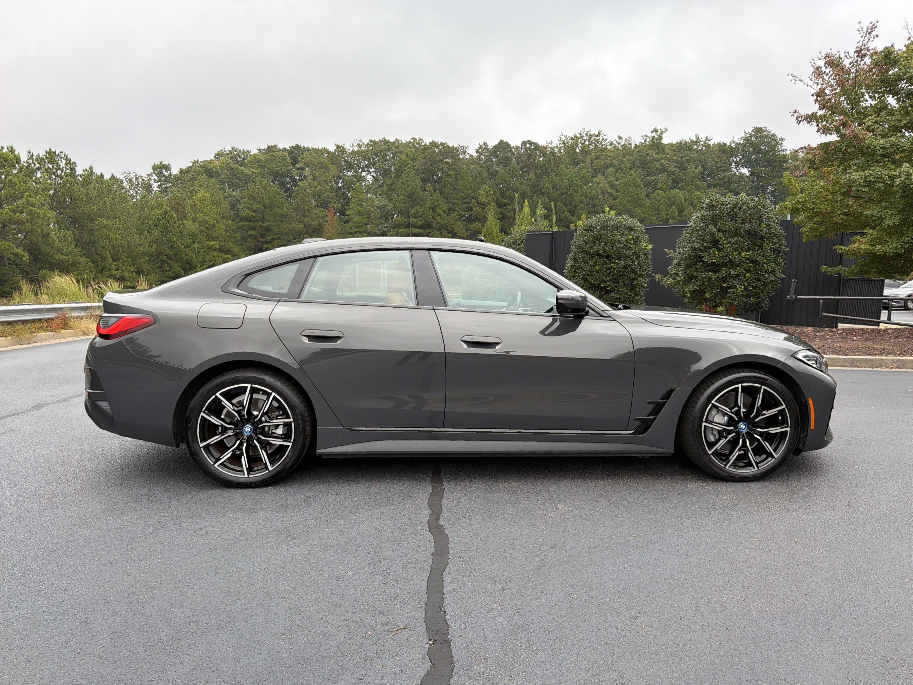 Used 2024 BMW i4 eDrive40 w/ M Sport Package RWD image 5