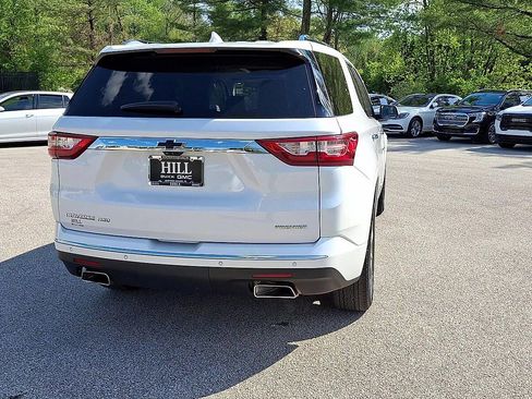 Certified 2021 Chevrolet Traverse Premier AWD/4WD image 8