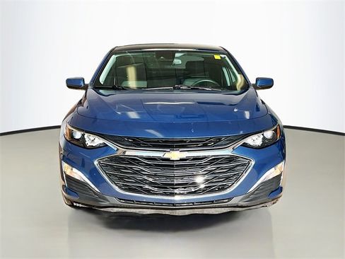 Used 2024 Chevrolet Malibu LT image 2