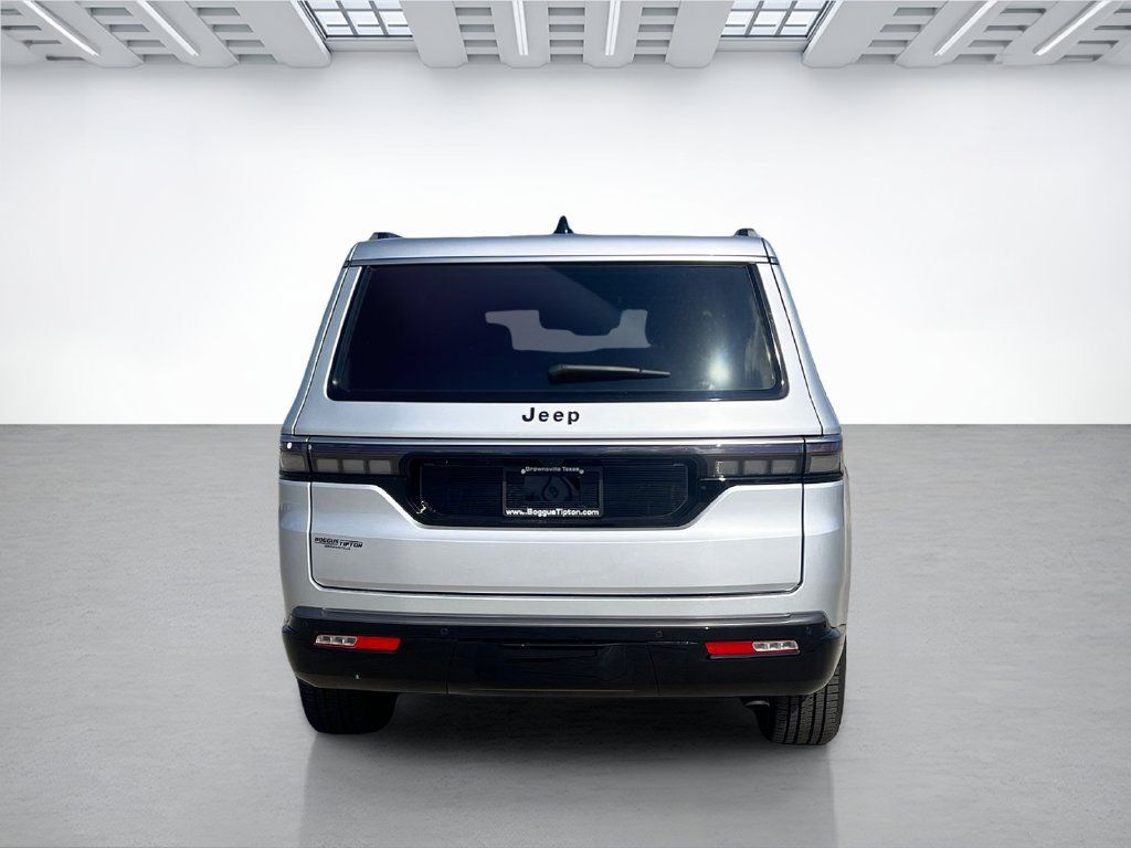 New 2026 Jeep Grand Wagoneer 2WD image 4