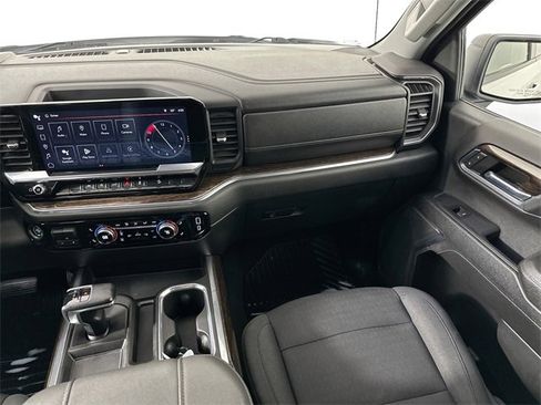 Used 2023 GMC Sierra 1500 Elevation image 25