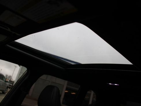 Used 2025 Subaru Forester Limited image 22