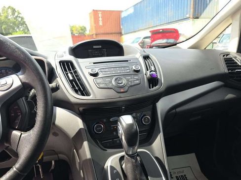 Used 2017 Ford C-MAX SE FWD image 11