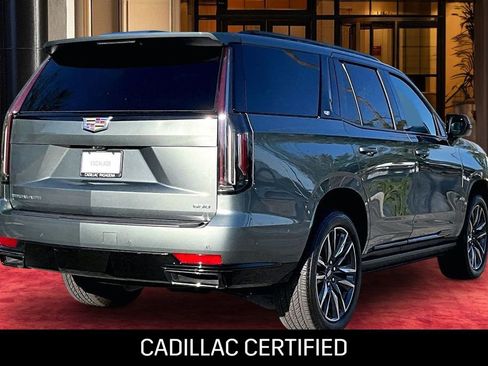 Used 2024 Cadillac Escalade Sport Platinum w/ Heavy-Duty Trailer Package AWD/4WD image 6