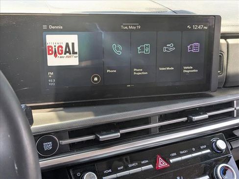 Used 2025 Hyundai Santa Fe SE FWD image 11
