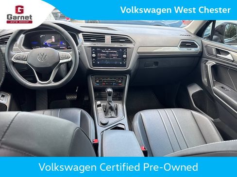 Certified 2024 Volkswagen Tiguan SE AWD/4WD image 15