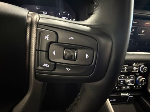 Used 2024 GMC Yukon Denali AWD/4WD image 18