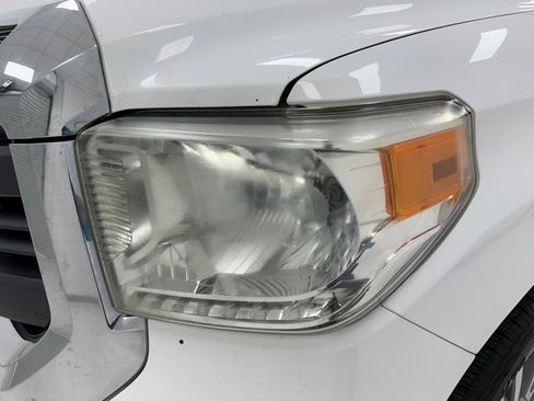 Used 2015 Toyota Tundra SR5 image 6