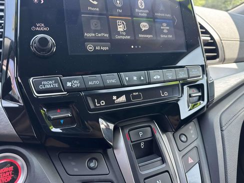 Used 2023 Honda Odyssey EX-L image 24